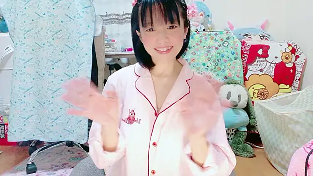 Snapshot of renapiyon8182 chatting on 25, 10, 2025 renapiyon8182 online show from 25, 10, 2025