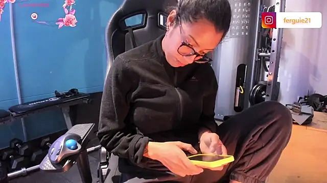 Snapshot of fergie21 chatting on 17, 1, 2025 fergie21 online show from 17, 1, 2025