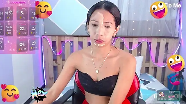 Snapshot of Lina10 chatting on 5, 3, 2025 Lina10 online show from 5, 3, 2025