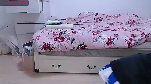 AMI   oO online show from 4, 1, 2025