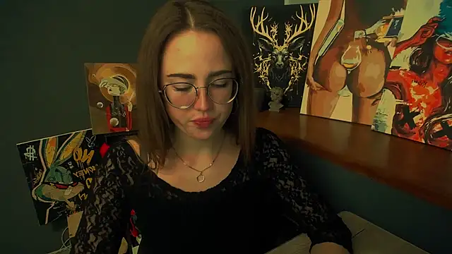 Snapshot of luxie_milady chatting on 21, 4, 2026 luxie milady online show from 21, 4, 2026