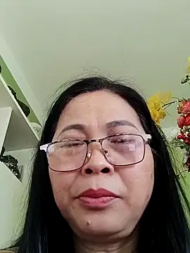 Snapshot of Hangem111 chatting on 12, 6, 2026 Hangem111 online show from 12, 6, 2026