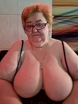 Snapshot of Awn290668 chatting on 4, 1, 2025 Awn290668 online show from 4, 1, 2025