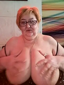 Snapshot of Awn290668 chatting on 7, 1, 2025 Awn290668 online show from 7, 1, 2025