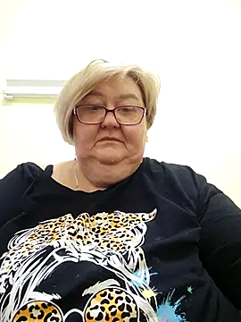 Snapshot of Awn290668 chatting on 3, 10, 2025 Awn290668 online show from 3, 10, 2025