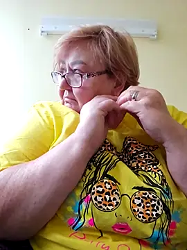 Snapshot of Awn290668 chatting on 4, 10, 2025 Awn290668 online show from 4, 10, 2025