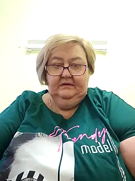 Snapshot of Awn290668 chatting on 8, 10, 2025 Awn290668 online show from 8, 10, 2025