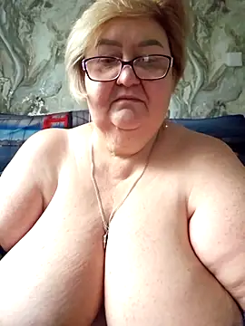 Snapshot of Awn290668 chatting on 14, 10, 2025 Awn290668 online show from 14, 10, 2025