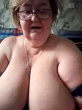 Snapshot of Awn290668 chatting on 28, 10, 2025 Awn290668 online show from 28, 10, 2025