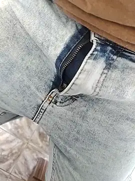 OLAJONES online show from 10, 9, 2025