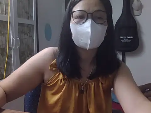 JuliaCiona online show from 9, 11, 2025