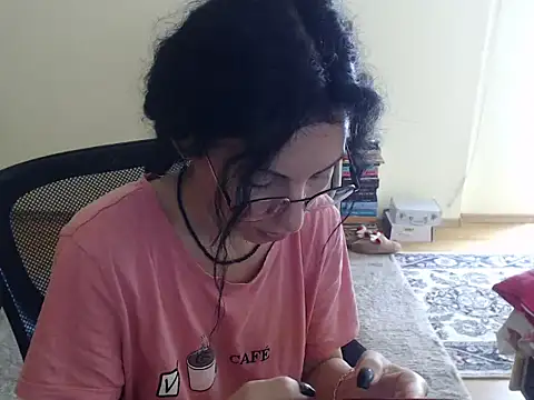 Emmatoo online show from 16, 10, 2025