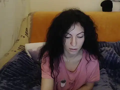 Emmatoo online show from 5, 12, 2025