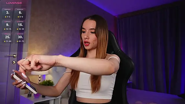 Amely Young online show from 15, 12, 2024