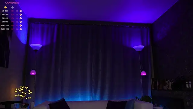 Amely Young online show from 12, 3, 2025