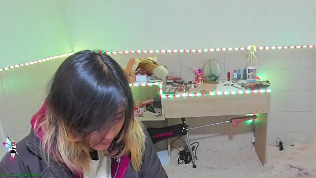 Snapshot of linnie_ chatting on 18, 9, 2025 linnie  online show from 18, 9, 2025