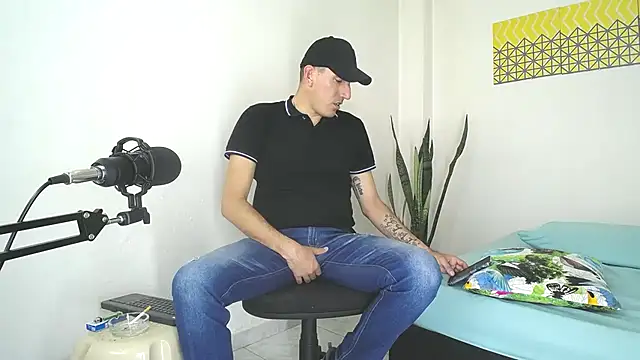 Snapshot of jayydenandjacob chatting on 30, 1, 2025 jayydenandjacob online show from 30, 1, 2025