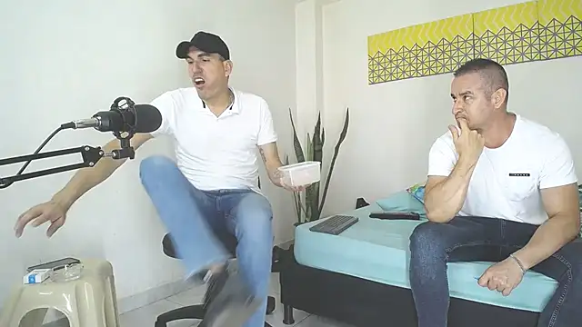 Snapshot of jayydenandjacob chatting on 1, 2, 2025 jayydenandjacob online show from 1, 2, 2025