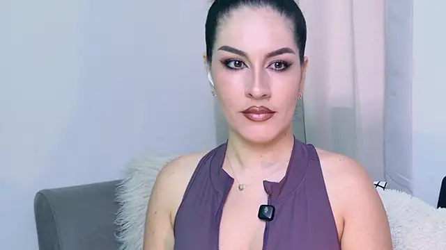 Pamela Rosal online show from 4, 11, 2025