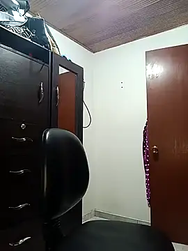 Snapshot of tetasgrandes_karol chatting on 16, 1, 2025 tetasgrandes karol online show from 16, 1, 2025