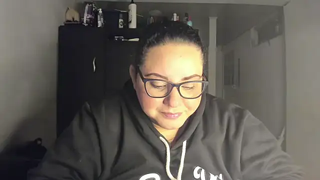 Snapshot of tetasgrandes_karol chatting on 9, 9, 2025 tetasgrandes karol online show from 9, 9, 2025