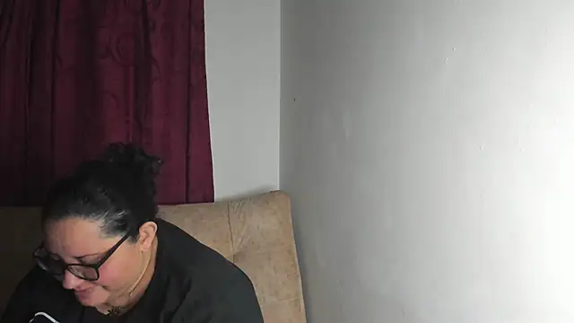 tetasgrandes karol online show from 21, 10, 2025