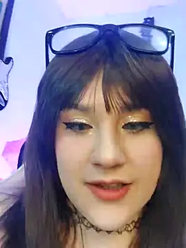 ItsNaiixa online show from 2, 2, 2025