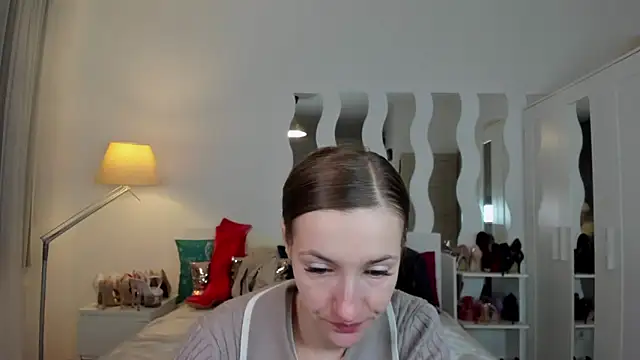 Snapshot of KateRedgar chatting on 21, 3, 2025 KateRedgar online show from 21, 3, 2025