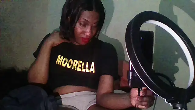 Moorella1 online show from 24, 9, 2025