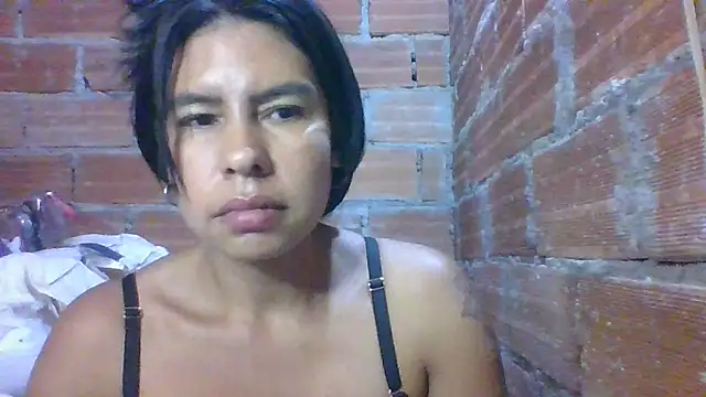Snapshot of Alanagracia chatting on 17, 12, 2024 Alanagracia online show from 17, 12, 2024