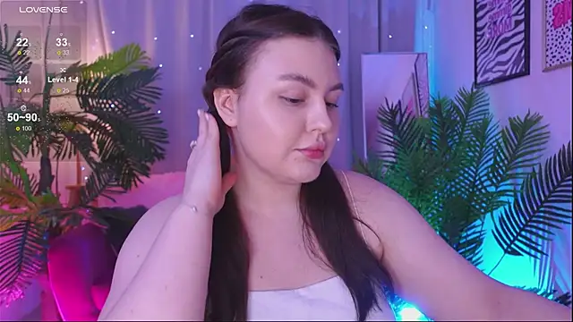 Snapshot of Mia__Peach chatting on 6, 3, 2025 Mia Peach online show from 6, 3, 2025