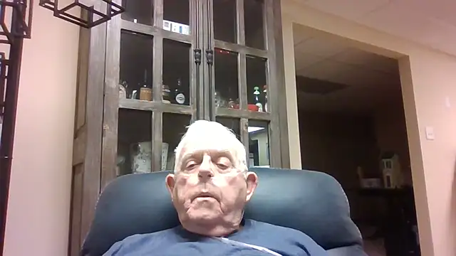 Snapshot of bootlegmanz chatting on 5, 10, 2025 bootlegmanz online show from 5, 10, 2025