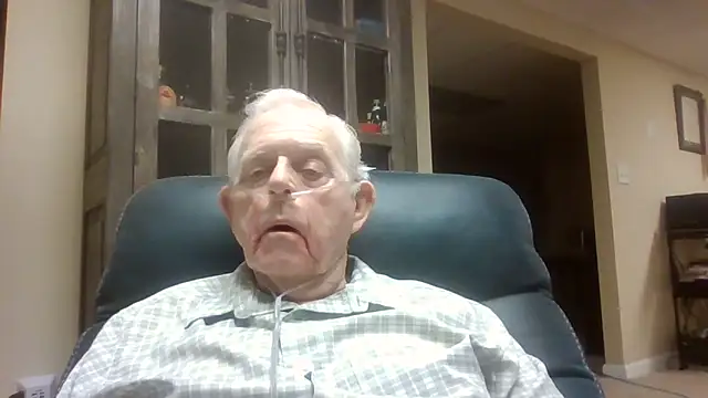 Snapshot of bootlegmanz chatting on 2, 6, 2026 bootlegmanz online show from 2, 6, 2026