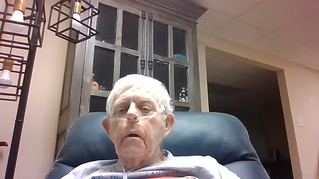 Snapshot of bootlegmanz chatting on 19, 6, 2026 bootlegmanz online show from 19, 6, 2026