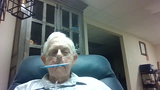 Snapshot of bootlegmanz chatting on 7, 7, 2026 bootlegmanz online show from 7, 7, 2026