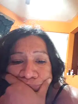 miicheele32 online show from 2, 11, 2025