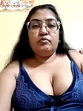 Snapshot of LAVERNIYA_ chatting on 1, 12, 2024 LAVERNIYA online show from 1, 12, 2024