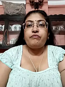 Snapshot of LAVERNIYA_ chatting on 13, 2, 2025 LAVERNIYA online show from 13, 2, 2025