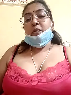 Snapshot of LAVERNIYA_ chatting on 15, 2, 2025 LAVERNIYA online show from 15, 2, 2025