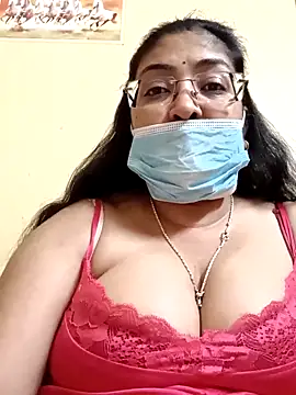 Snapshot of LAVERNIYA_ chatting on 27, 2, 2025 LAVERNIYA online show from 27, 2, 2025