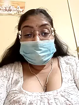 Snapshot of LAVERNIYA_ chatting on 3, 3, 2025 LAVERNIYA online show from 3, 3, 2025