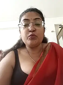Snapshot of LAVERNIYA_ chatting on 11, 9, 2025 LAVERNIYA online show from 11, 9, 2025