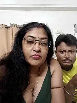 Snapshot of LAVERNIYA_ chatting on 18, 9, 2025 LAVERNIYA online show from 18, 9, 2025