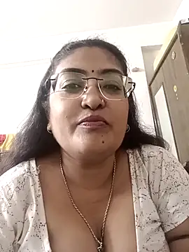 Snapshot of LAVERNIYA_ chatting on 21, 9, 2025 LAVERNIYA online show from 21, 9, 2025