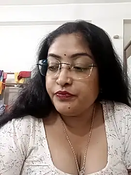Snapshot of LAVERNIYA_ chatting on 23, 9, 2025 LAVERNIYA online show from 23, 9, 2025