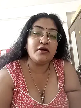 Snapshot of LAVERNIYA_ chatting on 24, 9, 2025 LAVERNIYA online show from 24, 9, 2025