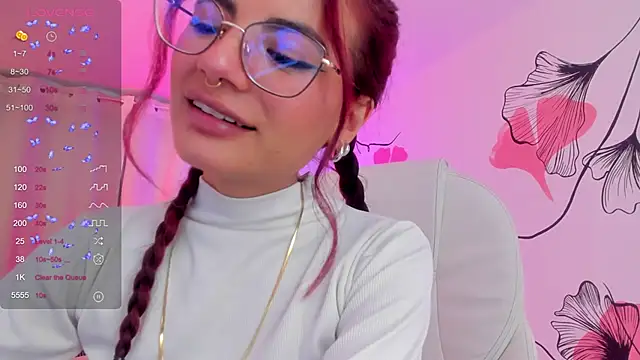 Snapshot of sophiecherry_ chatting on 17, 1, 2025 sophiecherry online show from 17, 1, 2025