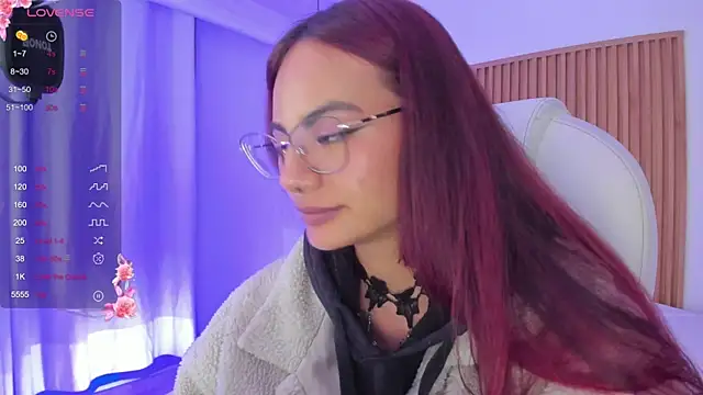 Snapshot of sophiecherry_ chatting on 8, 2, 2025 sophiecherry online show from 8, 2, 2025