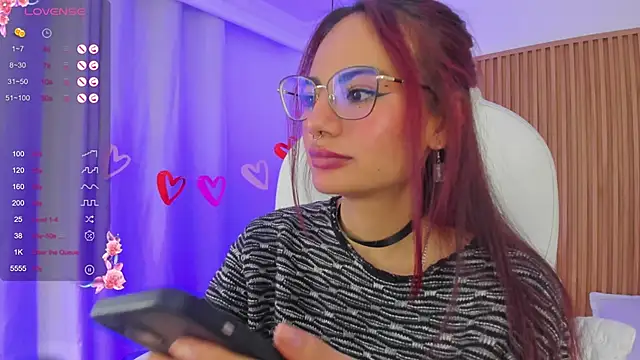 Snapshot of sophiecherry_ chatting on 17, 2, 2025 sophiecherry online show from 17, 2, 2025