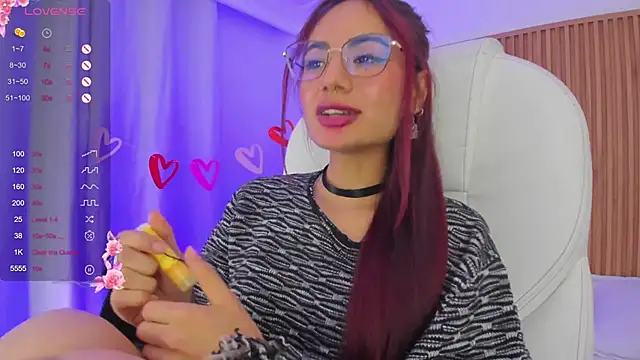 Snapshot of sophiecherry_ chatting on 17, 2, 2025 sophiecherry online show from 17, 2, 2025